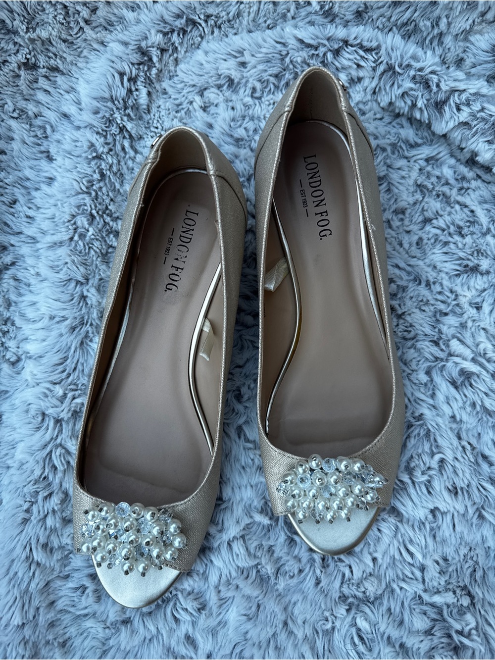 London Fog Champagne Pearl & Crystal Peep-Toe Flats - Picture 2 of 9